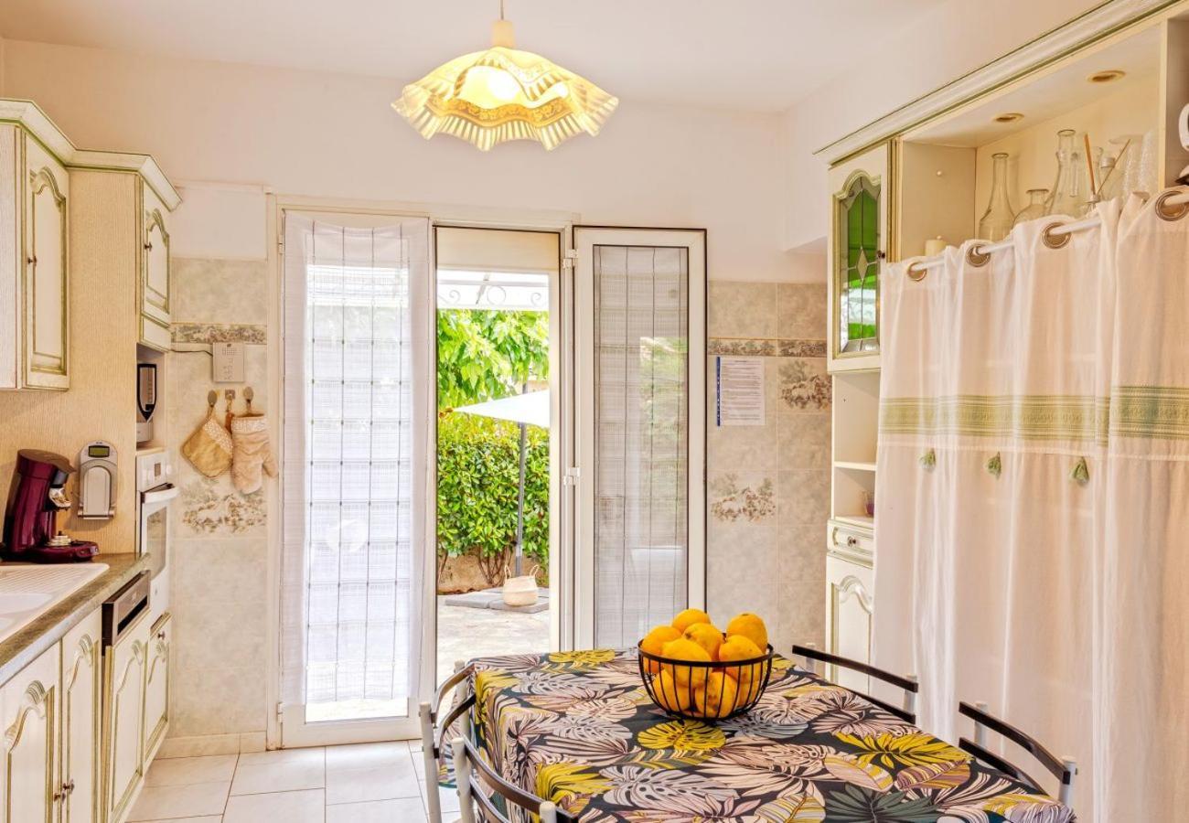 Villa Tous Conforts Avec Piscine Privee Et Acces Plage Cervione Esterno foto